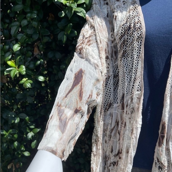 Chico’s Travelers Lightweight Embroidered Crochet Cardigan - Picture 9 of 13